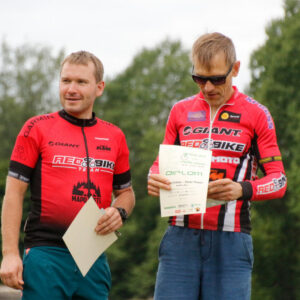 p115182_2960235597_6_large